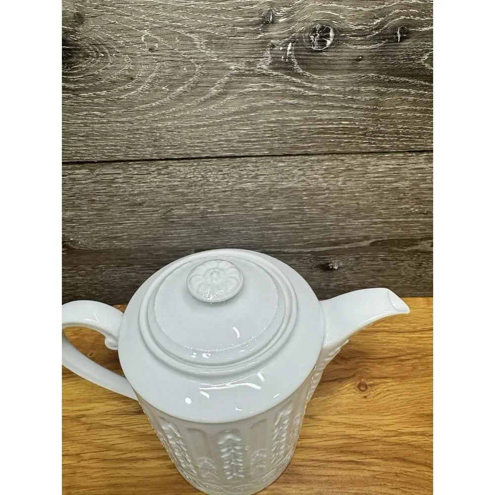 Bernardaud France Louvre 4 Cup White Porcelain Coffee Tea Pot 7” Tall